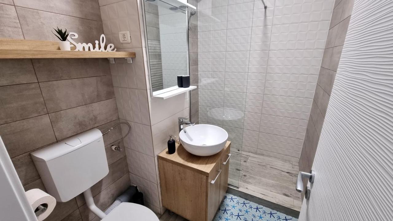 Cityapart 7 - Cazare In Mamaia Nord, Langa Plaja, Cu Vedere La Mare Năvodari Екстериор снимка